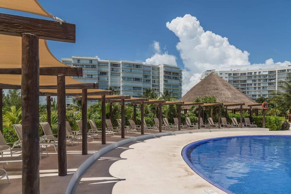 Amara By Andiani Aparthotel แคนคูน ภายนอก รูปภาพ